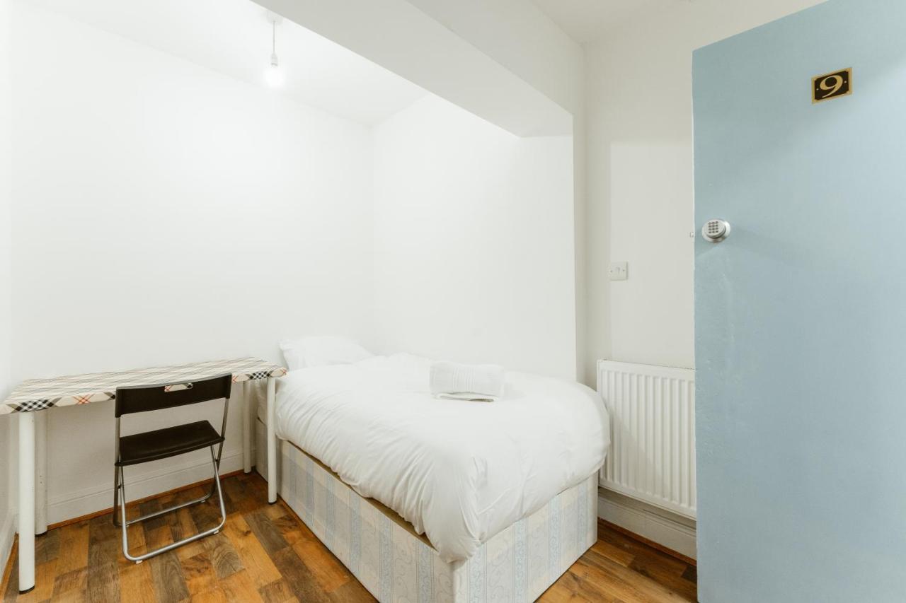 Upton Park Bedrooms 25 Min To Central Лондон Экстерьер фото
