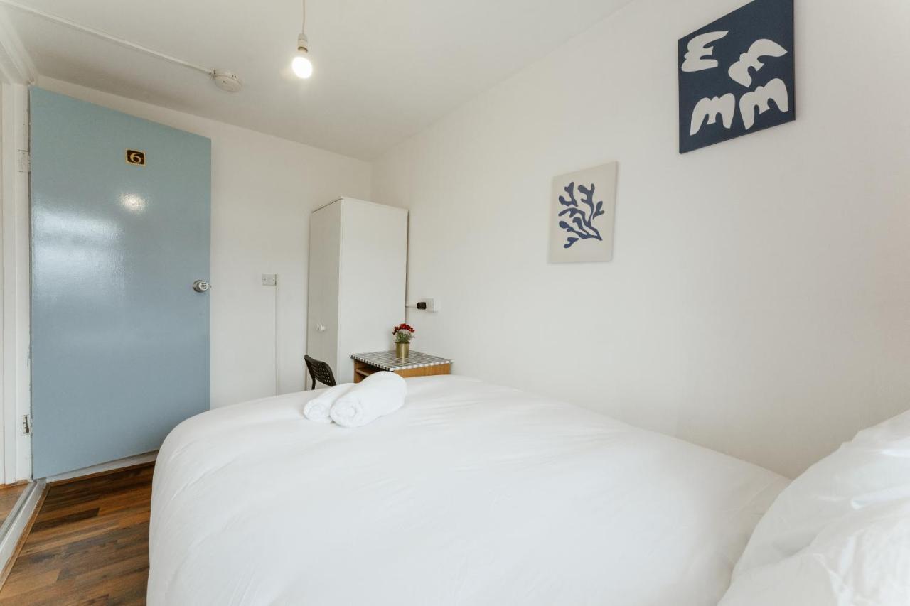 Upton Park Bedrooms 25 Min To Central Лондон Экстерьер фото